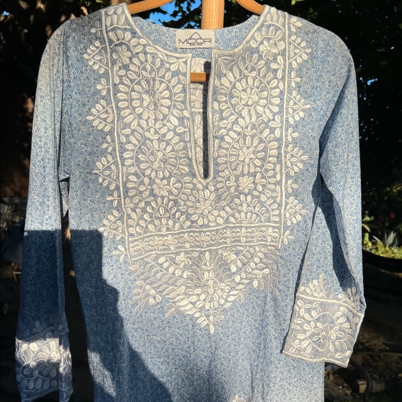 Blue Floral Tunic with white embroidery - Picture 2 of 10